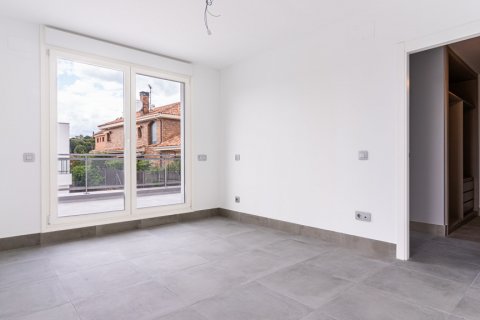House for sale Torrelodones, Madrid, Spain 5 bedrooms, 310 sq.m. No. 107502 - photo 17