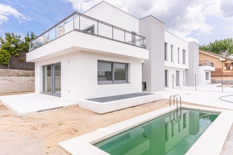 House for sale Torrelodones, Madrid, Spain 5 bedrooms, 310 sq.m. No. 107503 - photo 3