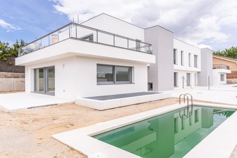 House for sale Torrelodones, Madrid, Spain 5 bedrooms, 310 sq.m. No. 107503 - photo 1