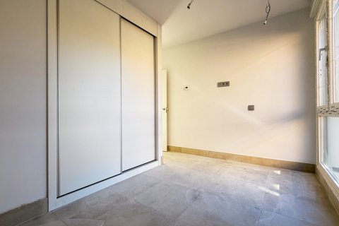House for sale Torrelodones, Madrid, Spain 5 bedrooms, 310 sq.m. No. 107501 - photo 12