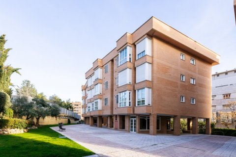 Dvīņu māja pārdošanā Madrid, Spānijā 4 istabas, 190 m2 Nr. 107824 - attēls 29