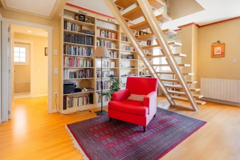 Dvīņu māja pārdošanā Madrid, Spānijā 4 istabas, 190 m2 Nr. 107824 - attēls 4