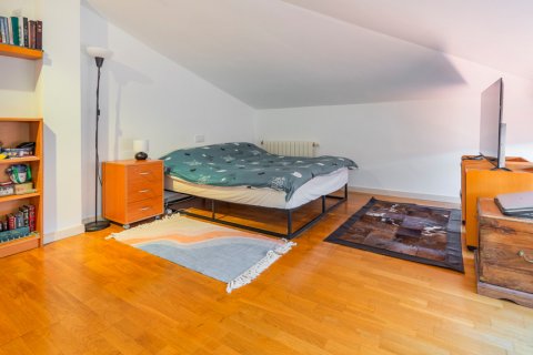 Dvīņu māja pārdošanā Madrid, Spānijā 4 istabas, 190 m2 Nr. 107824 - attēls 16