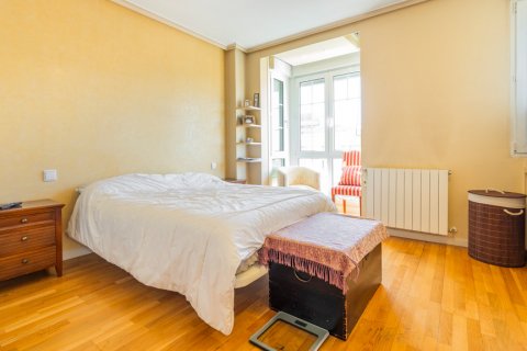 Dvīņu māja pārdošanā Madrid, Spānijā 4 istabas, 190 m2 Nr. 107824 - attēls 11