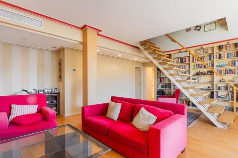 Dvīņu māja pārdošanā Madrid, Spānijā 4 istabas, 190 m2 Nr. 107824 - attēls 28