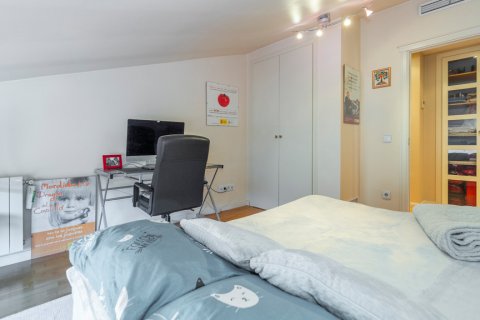 Dvīņu māja pārdošanā Madrid, Spānijā 4 istabas, 190 m2 Nr. 107824 - attēls 24