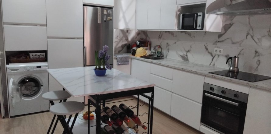 Apartment Villajoyosa, Alicante, Spain 2 bedrooms, 95 sq.m. No. 113541