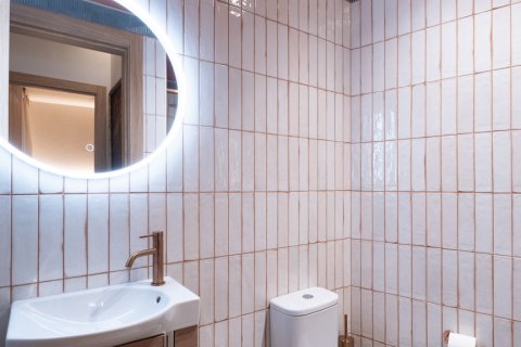Apartment for sale Madrid, Spain 2 bedrooms, 80 sq.m. No. 113546 - photo 25