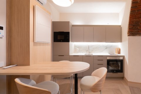 Apartment for sale Madrid, Spain 2 bedrooms, 80 sq.m. No. 113546 - photo 9
