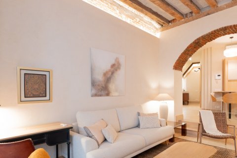Apartment for sale Madrid, Spain 2 bedrooms, 80 sq.m. No. 113546 - photo 7
