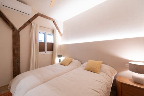 Apartment for sale Madrid, Spain 2 bedrooms, 80 sq.m. No. 113546 - photo 17
