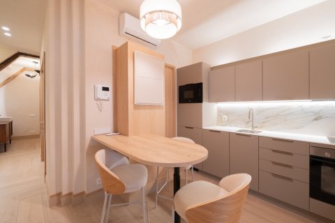 Apartment for sale Madrid, Spain 2 bedrooms, 80 sq.m. No. 113546 - photo 13