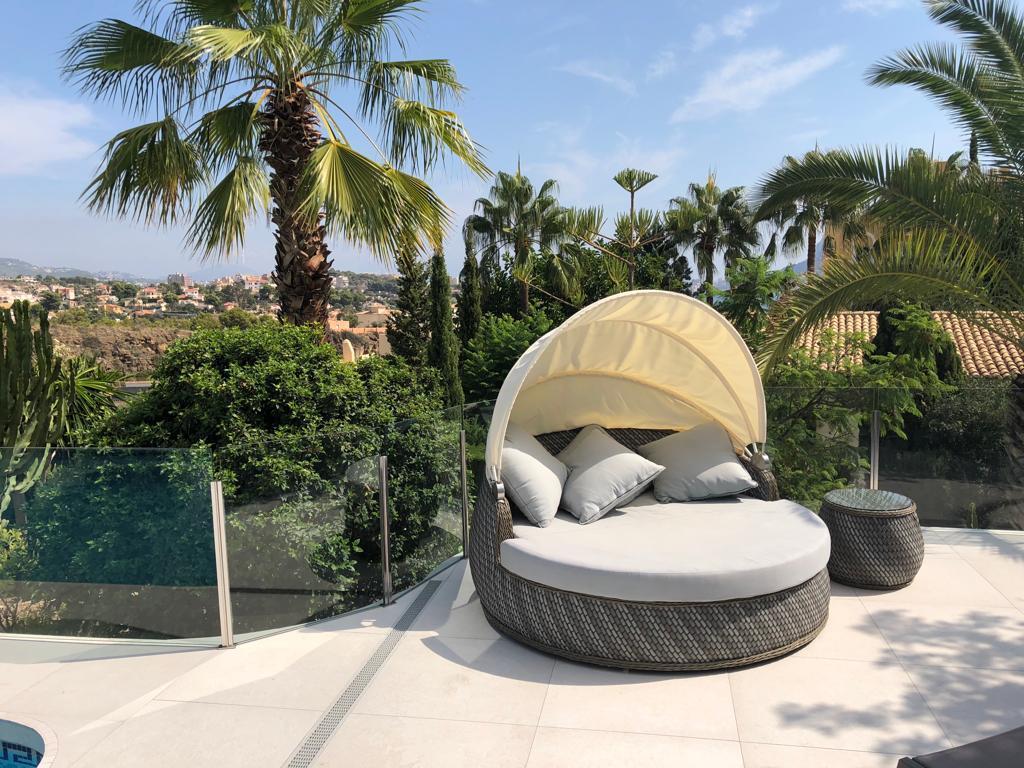 Villa i Calpe, Alicante, Spanien 4 sovrum, 200 kvm. Nr. 88948