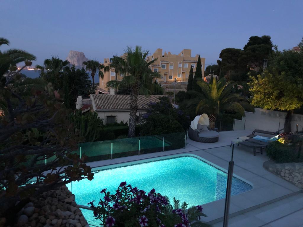 Villa i Calpe, Alicante, Spanien 4 sovrum, 200 kvm. Nr. 88948
