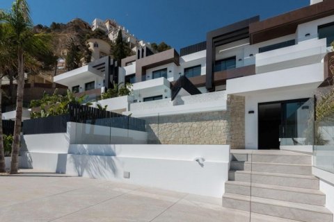 Apartamento en venta Benidorm, Alicante, España 3 dormitorios, 297 m2 No. 108992 - foto 1