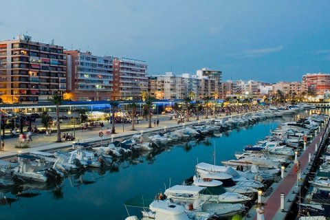 Lägenhet till salu Santa Pola, Alicante, Spanien 3 sovrum, 134 kvm. Nr. 101147 - foto 6