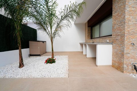 Villa till salu Almoradi, Alicante, Spanien 3 sovrum, 140 kvm. Nr. 98325 - foto 7