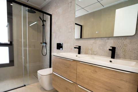 Villa till salu Almoradi, Alicante, Spanien 3 sovrum, 140 kvm. Nr. 98325 - foto 15