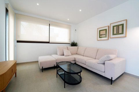 Villa till salu Almoradi, Alicante, Spanien 3 sovrum, 140 kvm. Nr. 98325 - foto 9