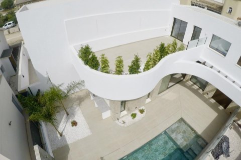 Villa till salu Almoradi, Alicante, Spanien 3 sovrum, 140 kvm. Nr. 98325 - foto 22