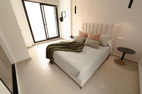 Villa till salu Almoradi, Alicante, Spanien 3 sovrum, 140 kvm. Nr. 98325 - foto 17