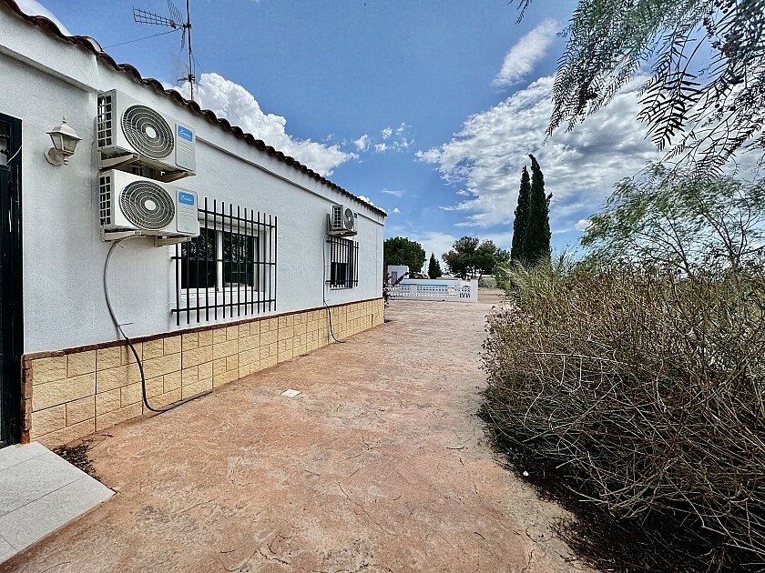 Villa Alicante, Spānijā 6 istabas, 270 m2 Nr. 103341
