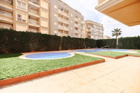 Dzīvoklis pārdošanā Torrevieja, Alicante, Spānijā 2 istabas, 65 m2 Nr. 117465 - attēls 2