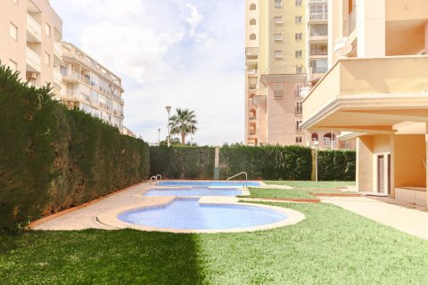 Dzīvoklis pārdošanā Torrevieja, Alicante, Spānijā 2 istabas, 65 m2 Nr. 117465 - attēls 1