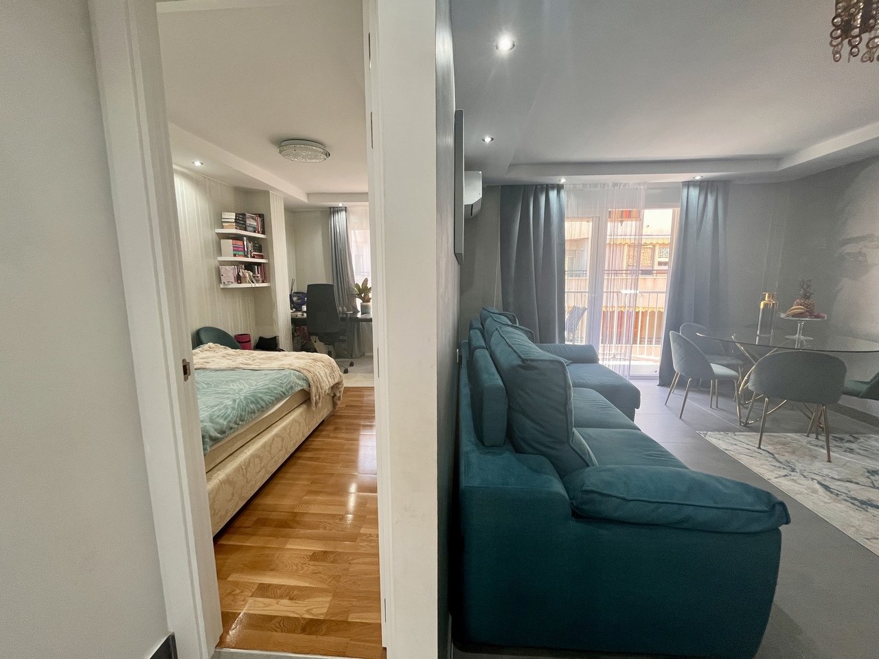Apartment à Torrevieja, Alicante, Espagne 3 chambres, 101 m2 No. 117467
