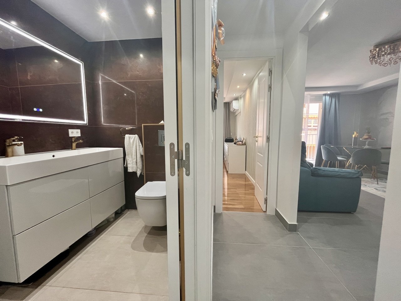 Apartment à Torrevieja, Alicante, Espagne 3 chambres, 101 m2 No. 117467