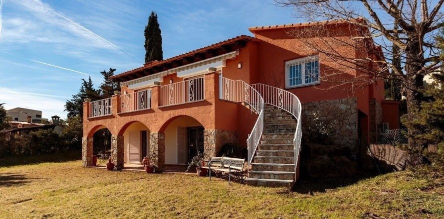 House Sant Feliu de Guixols, Girona, Spain 5 bedrooms, 250 sq.m. No. 102826