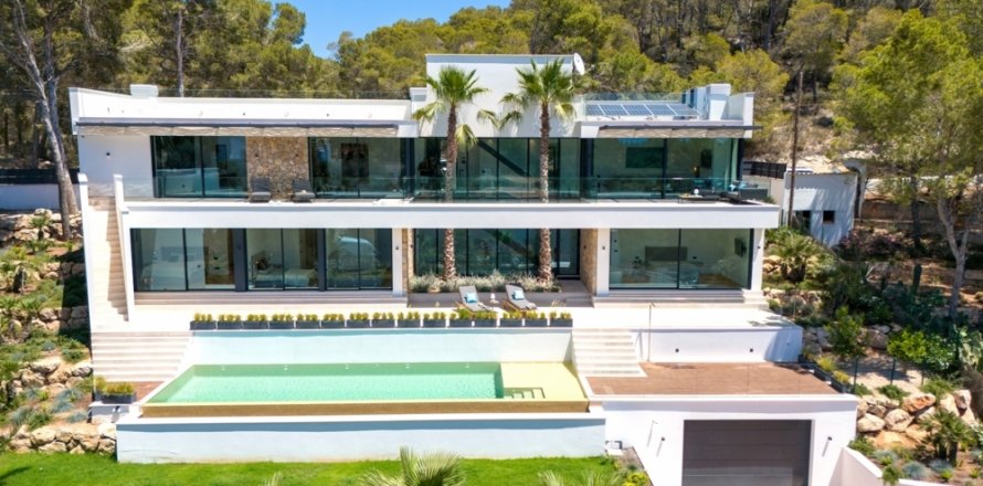 Villa El Camp De Mar, Mallorca, Spain 4 bedrooms, 450 sq.m. No. 109937