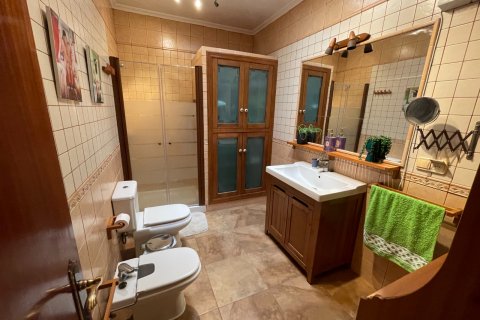 Townhouse for sale San Miguel de Salinas, Alicante, Spain 5 bedrooms, 290 sq.m. No. 115654 - photo 6