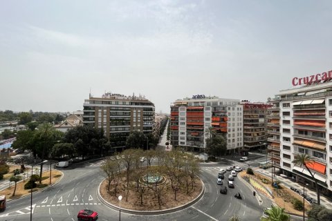 Apartment à vendre à Sevilla, Seville, Espagne, 6 chambres, 298 m2 No. 87786 - photo 1