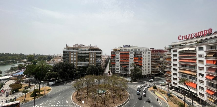 Dzīvoklis Sevilla, Seville, Spānijā 6 istabas, 298 m2 Nr. 87786