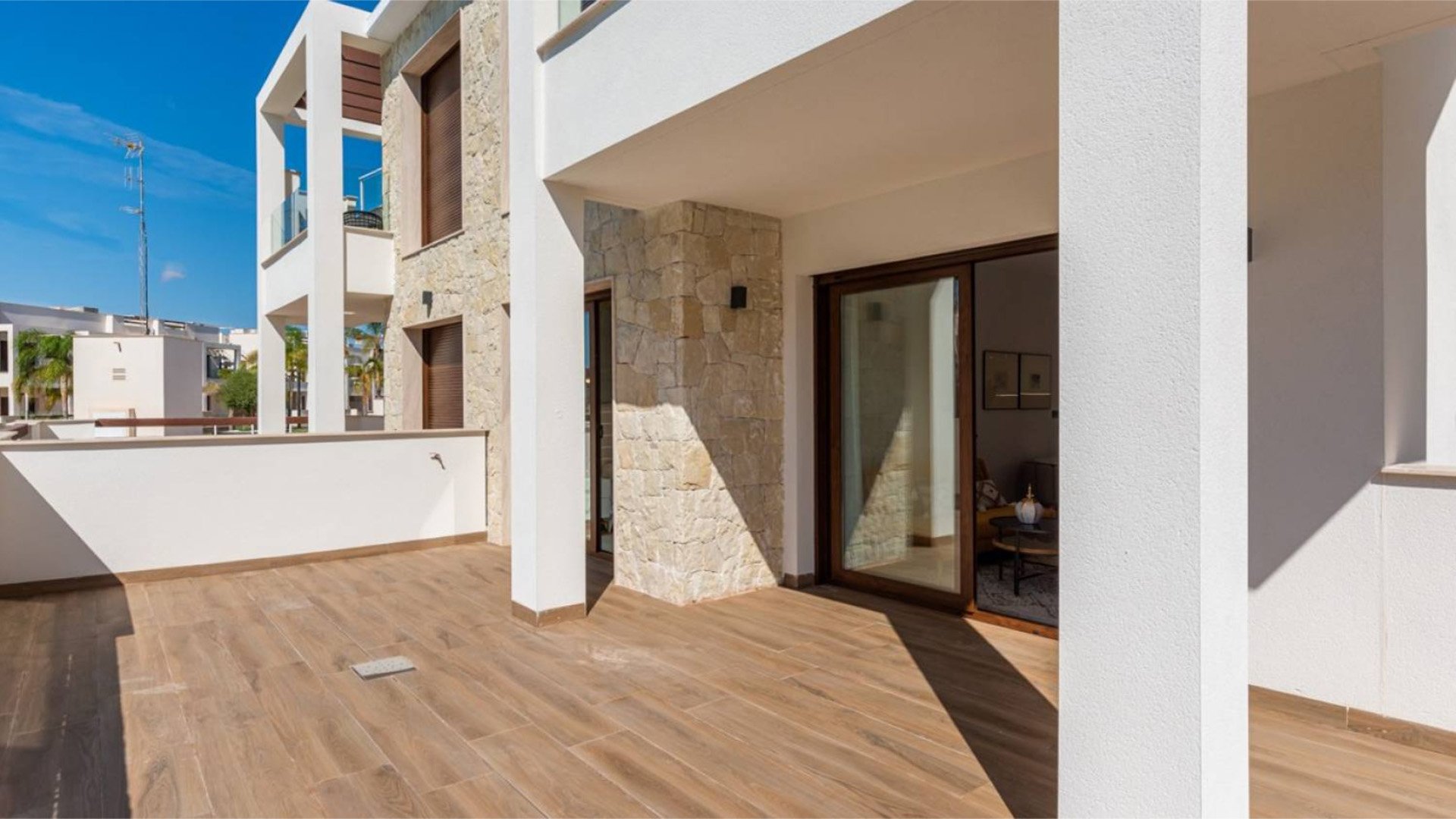 Bungalowi Balcones de VIVI, Torrevieja, Alicante, Espanja 3 makuuhuonetta, 70.71 m2 No. 89796