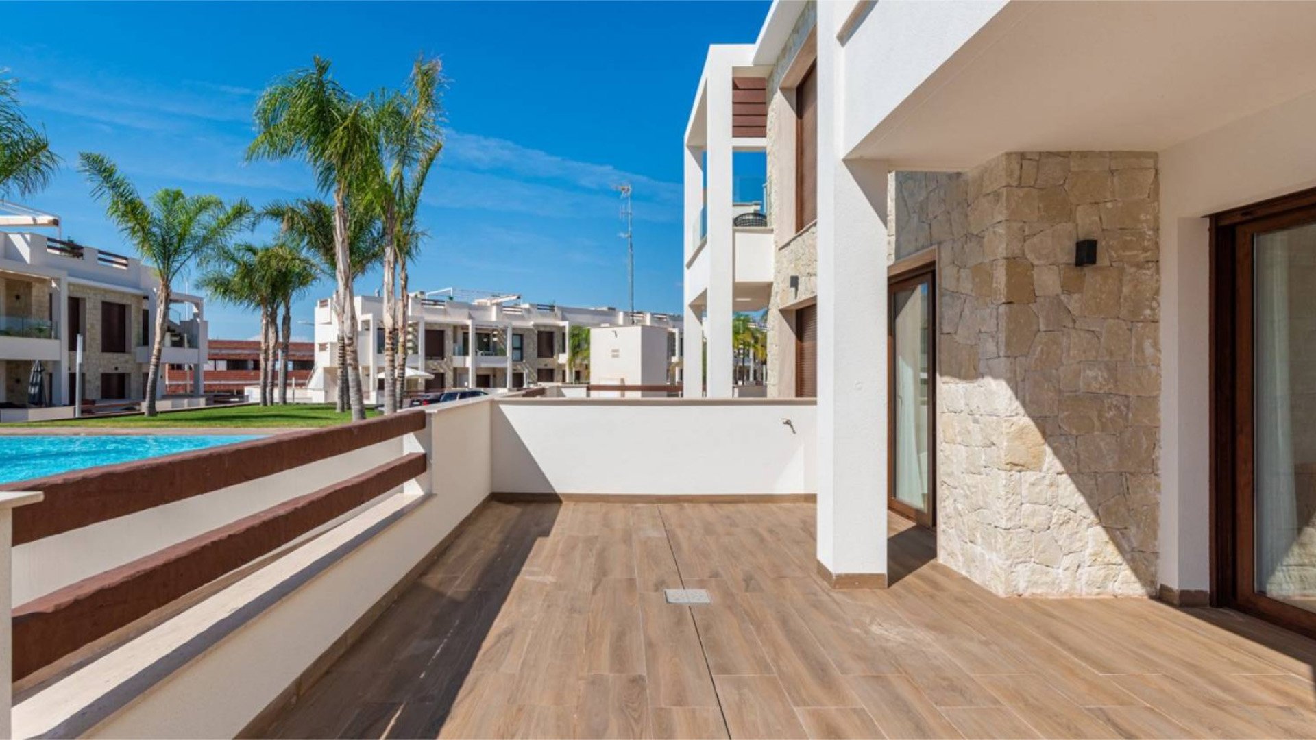 Bungalow en Balcones de VIVI, Torrevieja, Alicante, España 3 dormitorios, 70.71 m2 No. 89797
