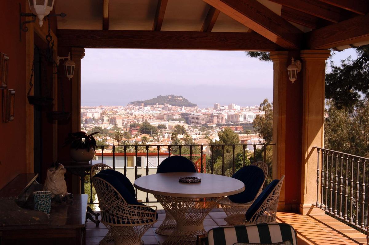 Villa a Denia, Alicante, Spagna 6 camere da letto, 607 mq. N° 100654