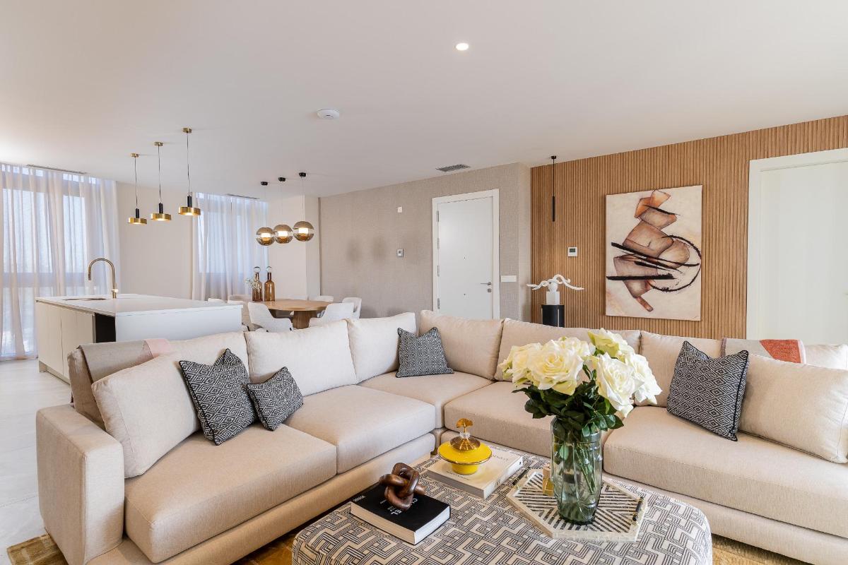 Huoneisto Benidorm, Alicante, Espanja 8 makuuhuonetta, 565 m2 No. 100651
