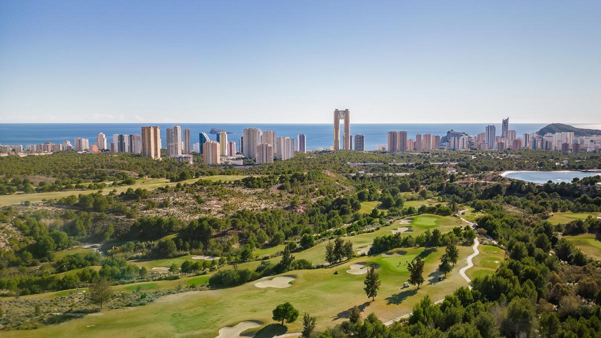 Huoneisto Benidorm, Alicante, Espanja 8 makuuhuonetta, 565 m2 No. 100651
