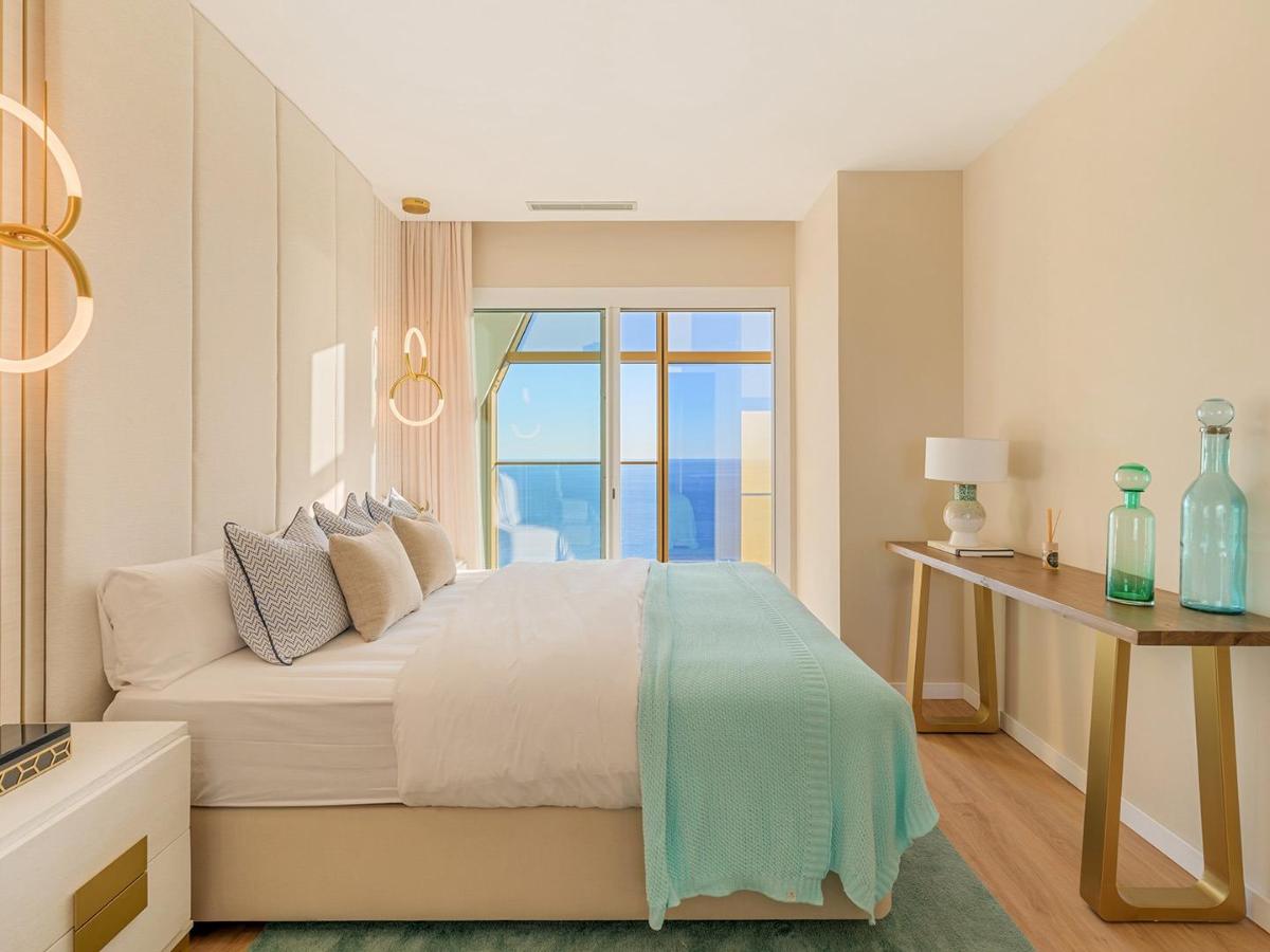 Huoneisto Benidorm, Alicante, Espanja 8 makuuhuonetta, 565 m2 No. 100651
