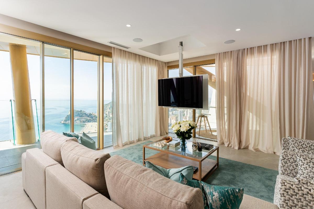 Huoneisto Benidorm, Alicante, Espanja 8 makuuhuonetta, 565 m2 No. 100651