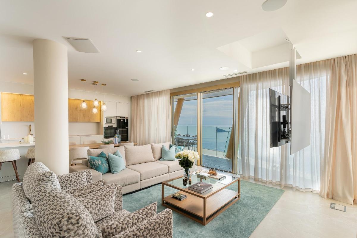 Huoneisto Benidorm, Alicante, Espanja 8 makuuhuonetta, 565 m2 No. 100651