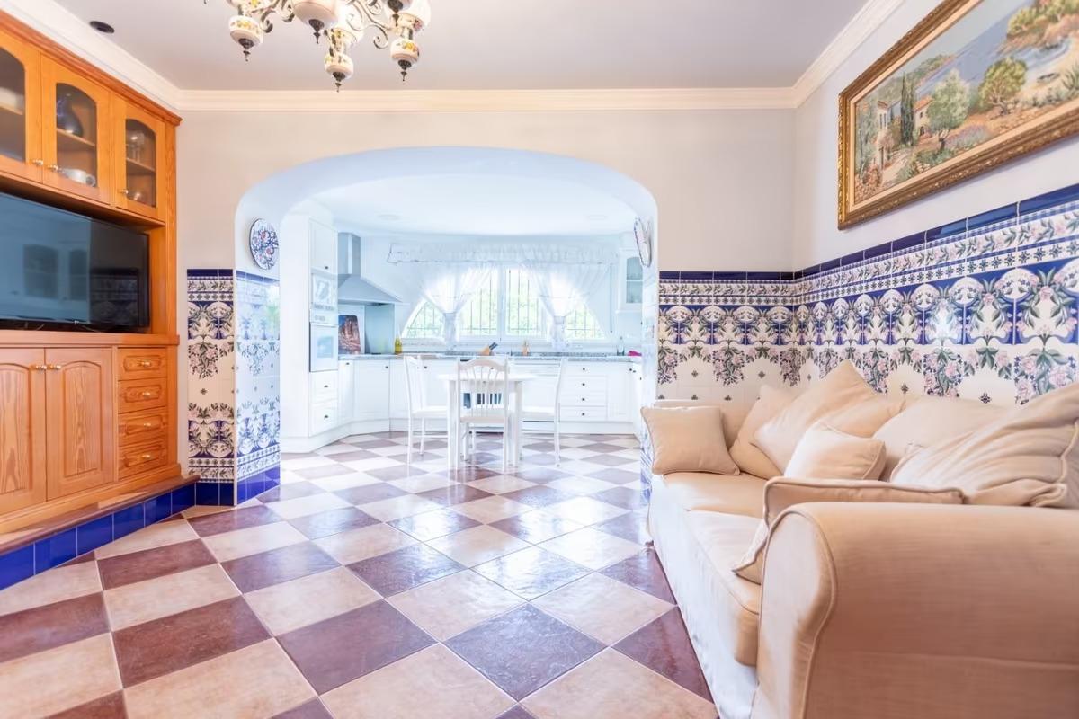 Villa i Denia, Alicante, Spanien 4 sovrum, 442 kvm. Nr. 100655